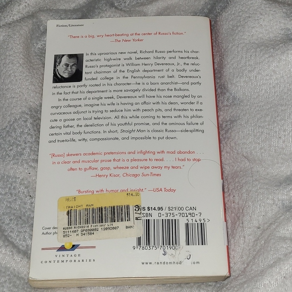 Straight Man By: Richard Russo Novel Pulitzer Prize Winning Author 391 Pages - Picture 5 of 9